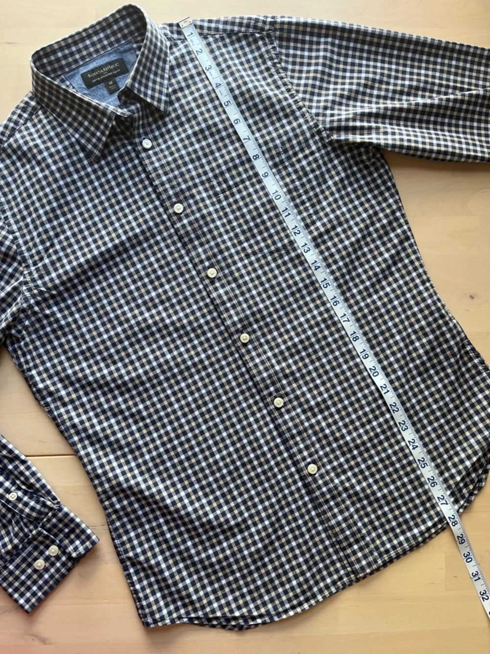 Banana Republic Soft Wash Tailored Slim Fit shirt